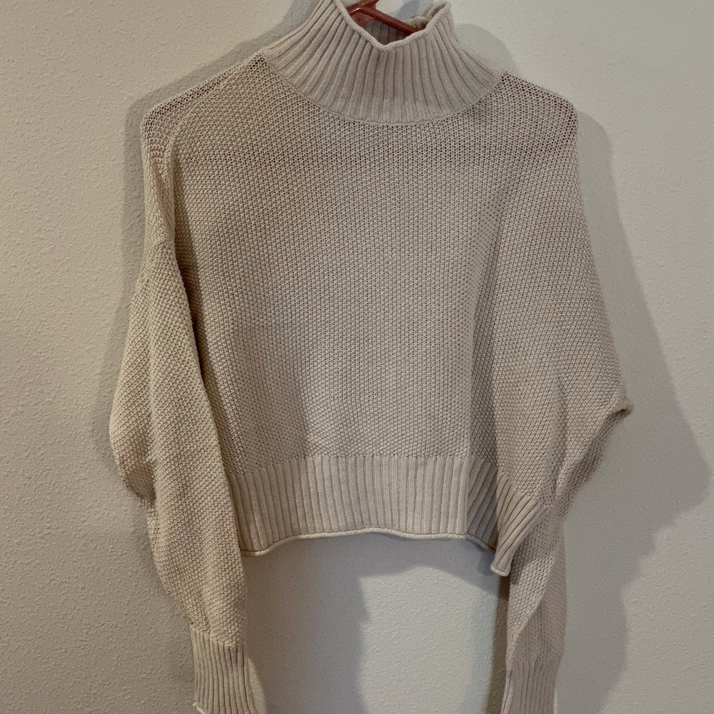 American eagle cream turtleneck sweater
